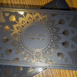Ace Beaute Oceanic Palette - Gold and Black